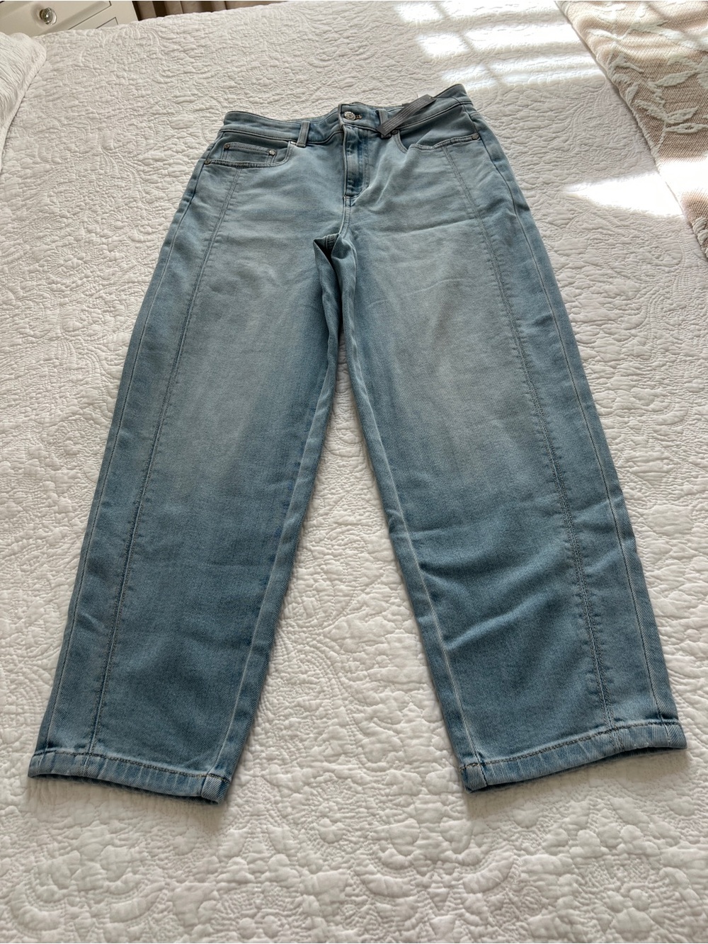 TALBOTS RELAXED BARREL JEAN TAPERED PETIT